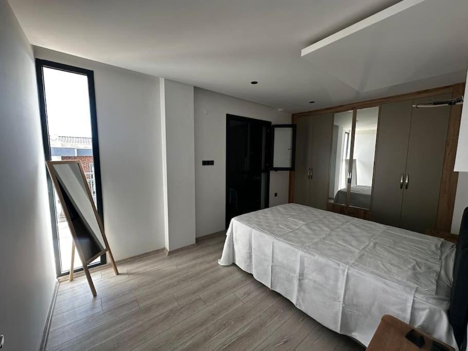 Vilă Private Pool For Daily Rent In Kusadası